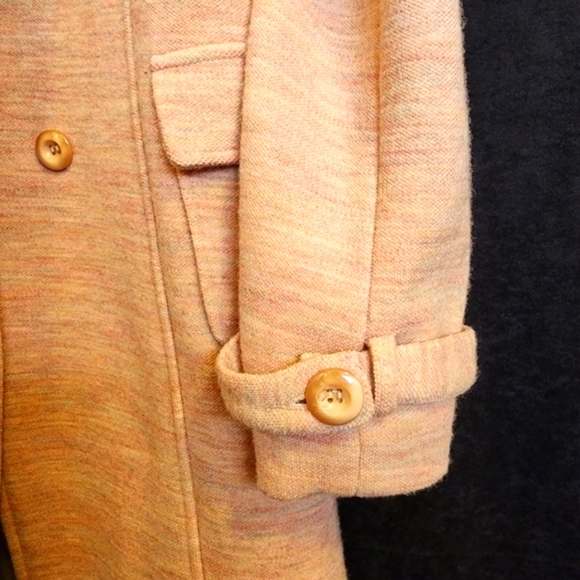 Women's Coat - Picture 3 of 6